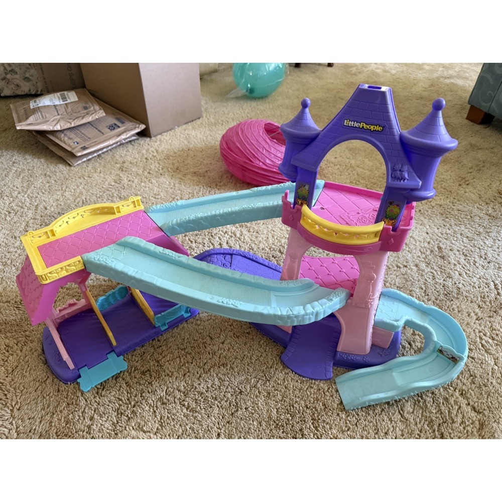 Fisher Price Disney Princess Little People Klip Klop Castle Playset WORKS